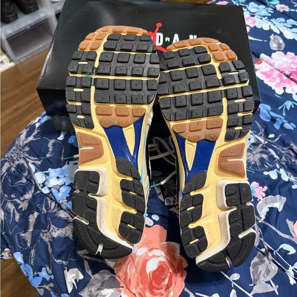 Nike Zoom Vomero 5 Premium ‘Design by Japan’ Size Mens 12, Woman’s Size 13.5 - Picture 10 of 11
